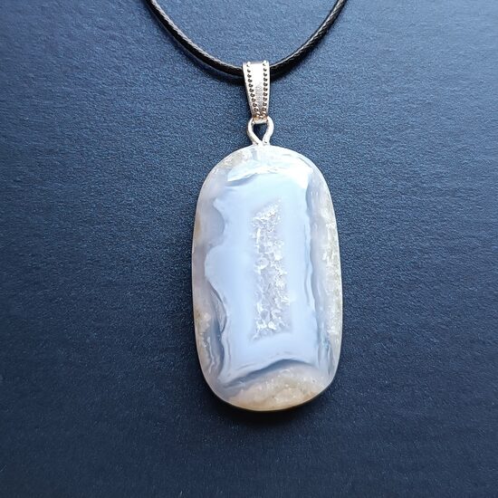Ahāta kulons