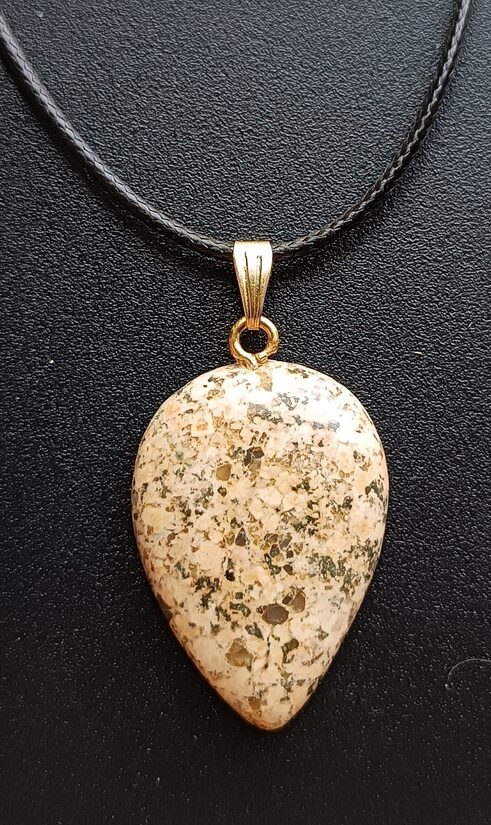 Burtnieku akmens kulons