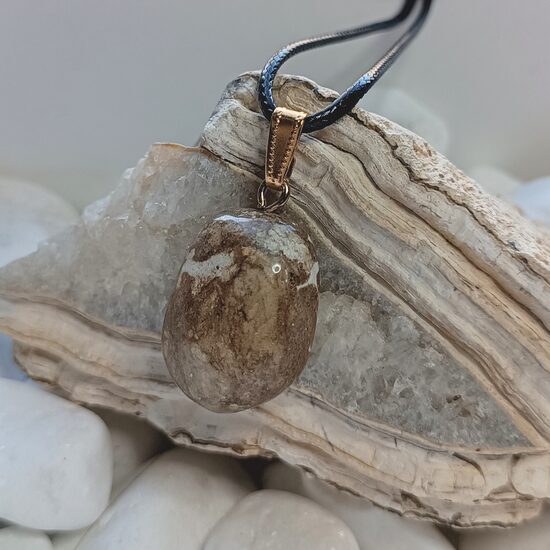 Burtnieku akmens kulons(30 x 22 mm)