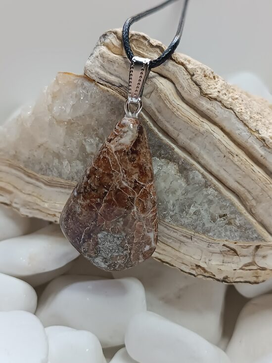 Hesonīts(41 x 26 mm)