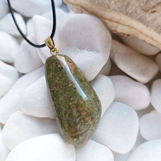 Burtnieku akmens kulons