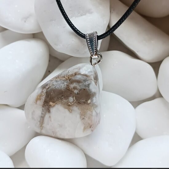 Burtnieku akmens kulons