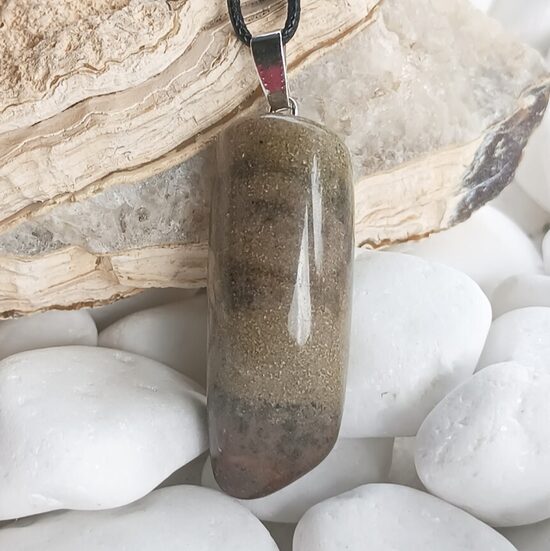 Burtnieku akmens kulons